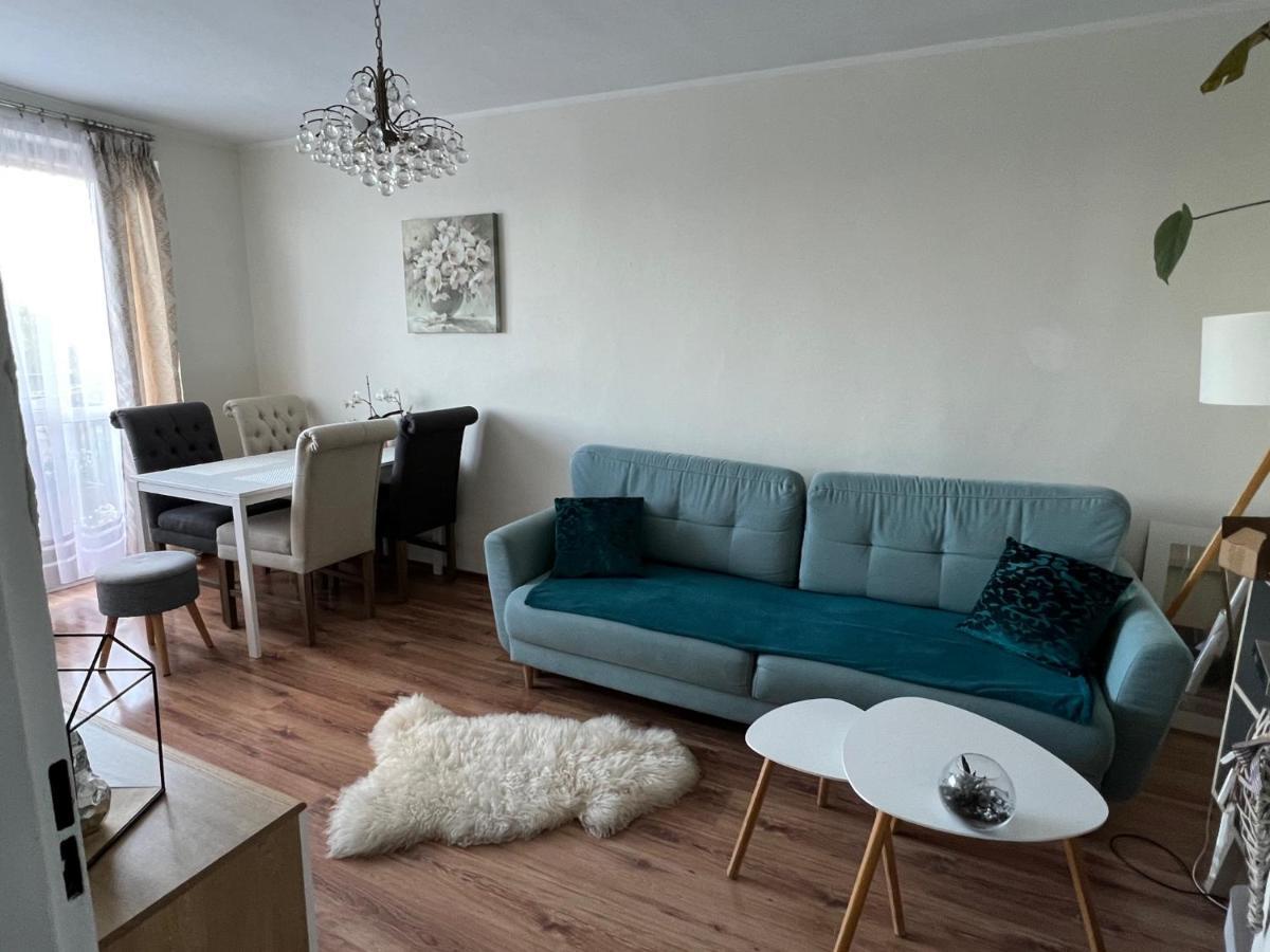 Apartment Malina กดิเนีย ภายนอก รูปภาพ