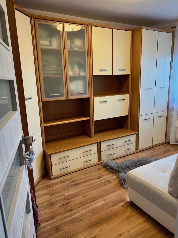 Apartment Malina กดิเนีย ภายนอก รูปภาพ
